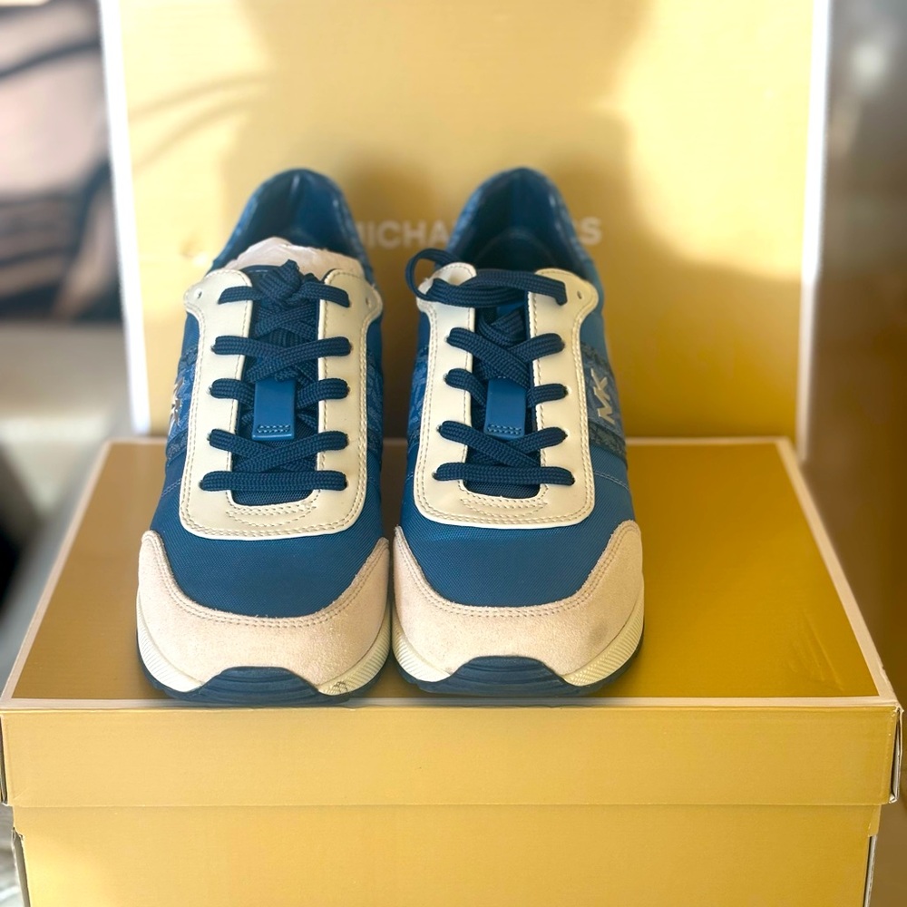 Michael Kors sneakers with platform